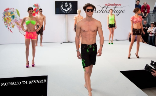 Bavarian trunks and leisure pants, black/green S