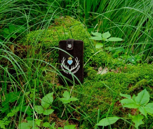 Smartphone Etui Echtes Wildleder dunkelbraun mit Monaco di Bavaria Emblem