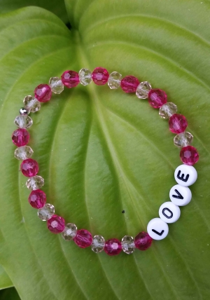 Damen Armband Handmade in Bayern love pink